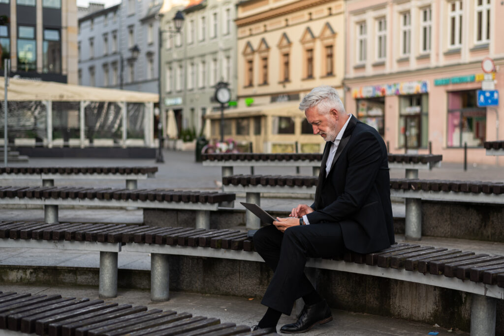 dzień pośrednika nieruchomości – praca agenta w terenie